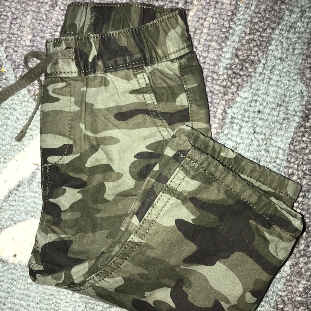 Baby gap lined camo pants